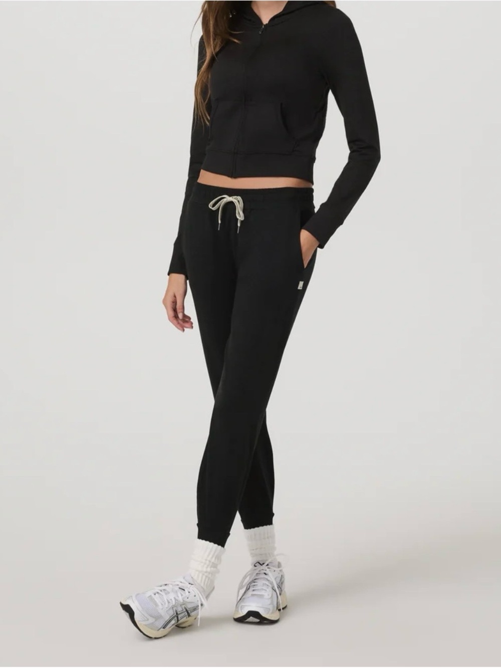 Vuori Black Slim Jogger Pants with Contrast Drawstring